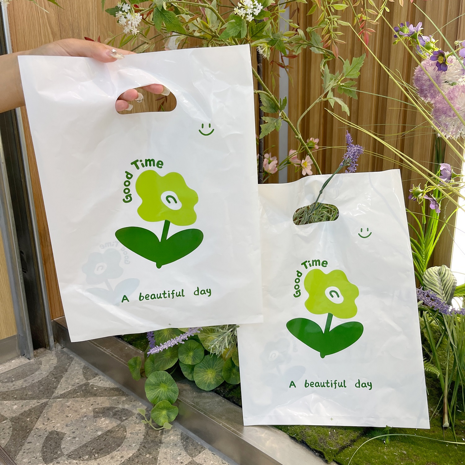 小清新四指服装店手提袋化妆品包装袋购物礼品袋女装鞋盒定制logo