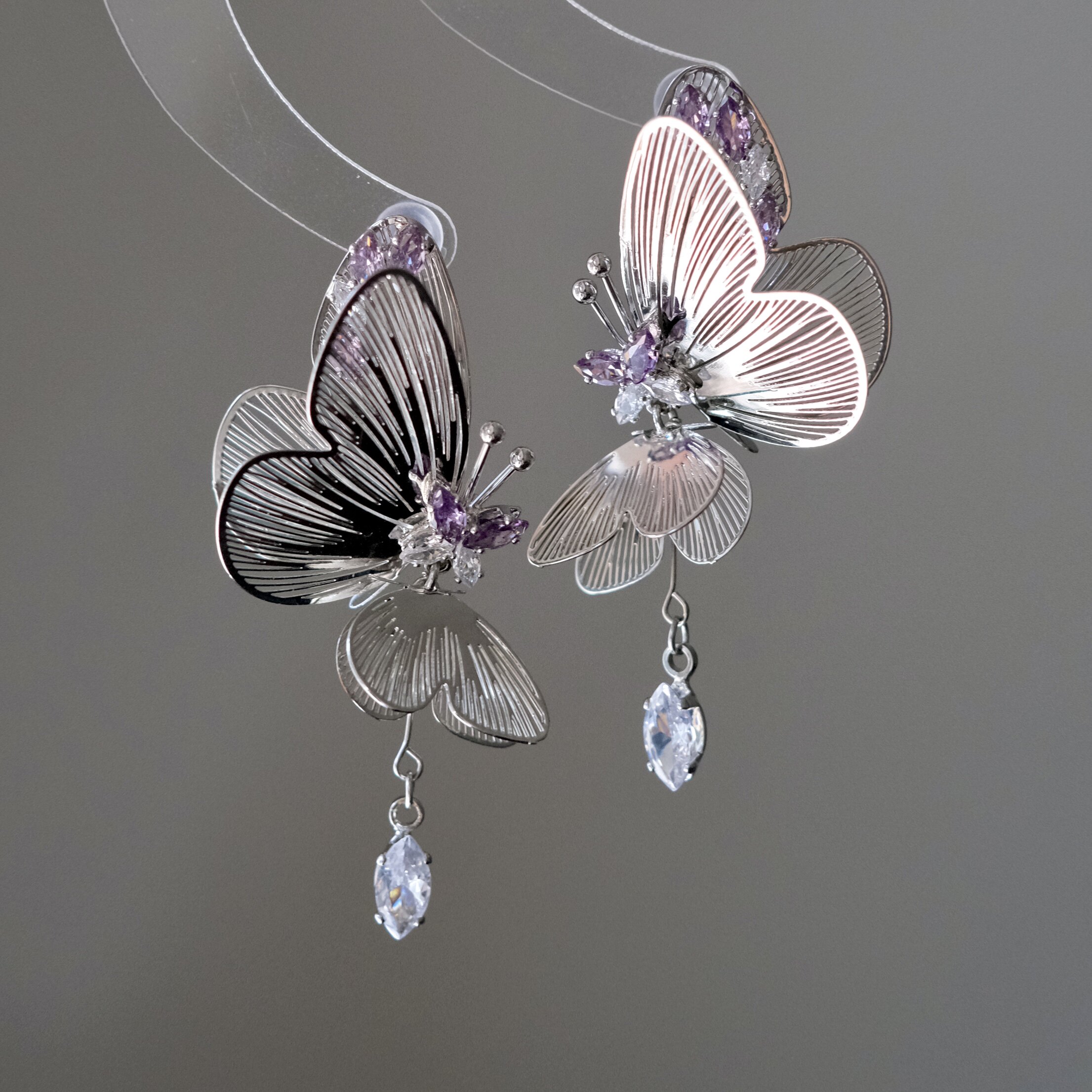 《蝴蝶精灵》灵动立体复古夸张小众银色镂空长款锆石耳钉耳环耳夹