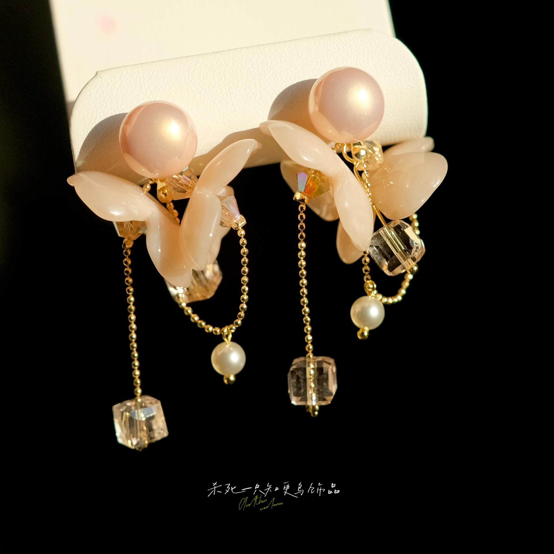 《春之蓓蕾》原创温柔粉色珍珠花朵流苏超仙春夏少女耳环耳夹耳饰,饰品/流行首饰/时尚饰品新,耳环,淘宝优惠券,粉丝福利购,淘宝优惠卷