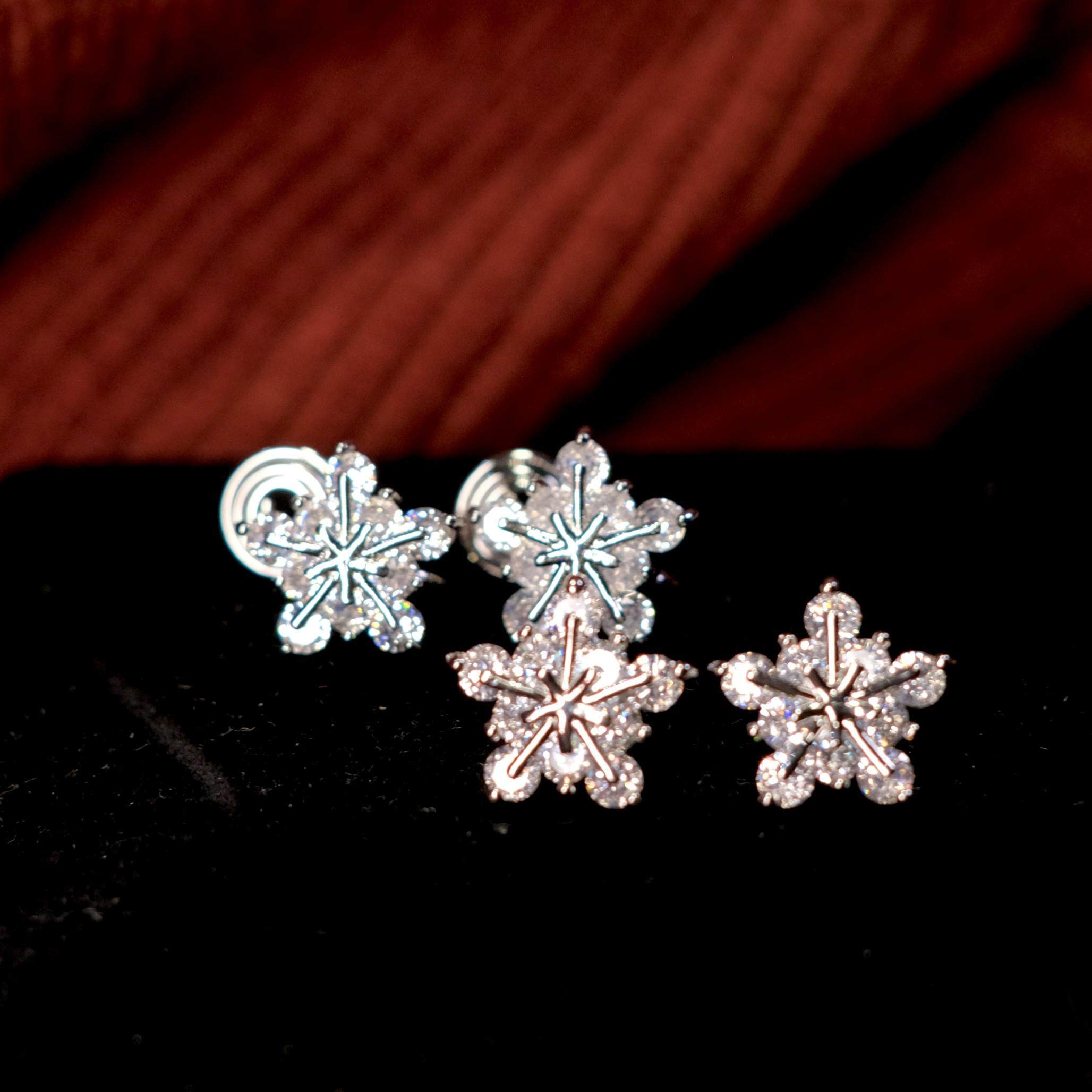 《钻石星光》精致气质百搭爆闪锆石圣诞微镶雪花星星耳钉耳环耳夹