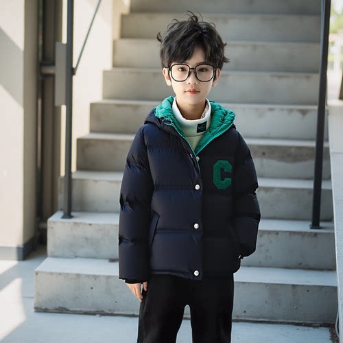 上学穿简洁大方白鸭绒保暖外套