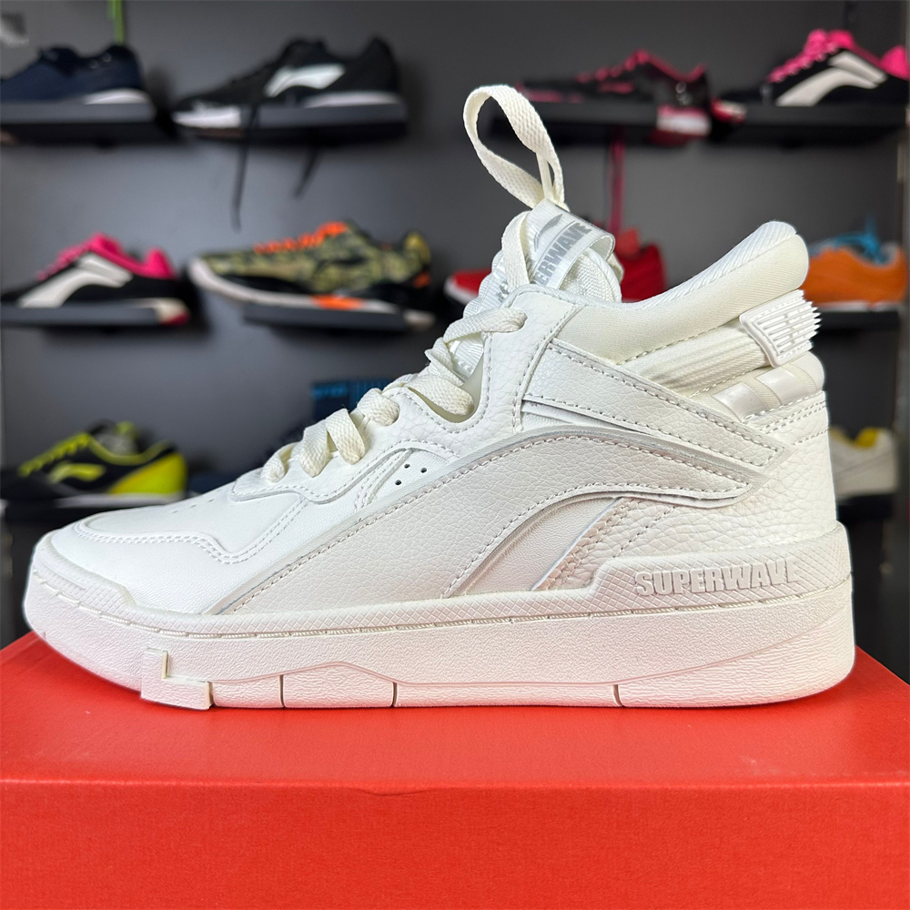 李宁女高帮防滑经典休闲鞋