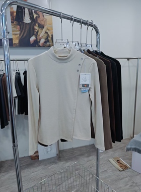 2025年10分V女士秋冬半高领设计感纽扣打底衫双面绒长袖上衣C790