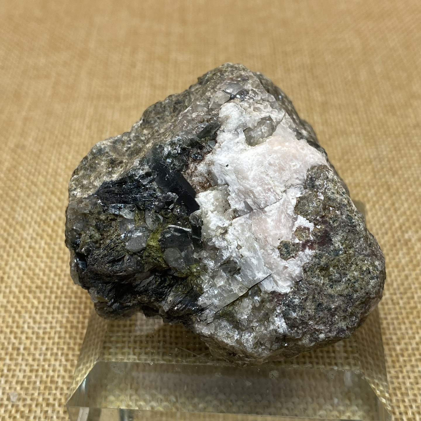 N108矽卡岩黑钨矿原石实验收藏教学摆件矿物标本岩石 - 实物图