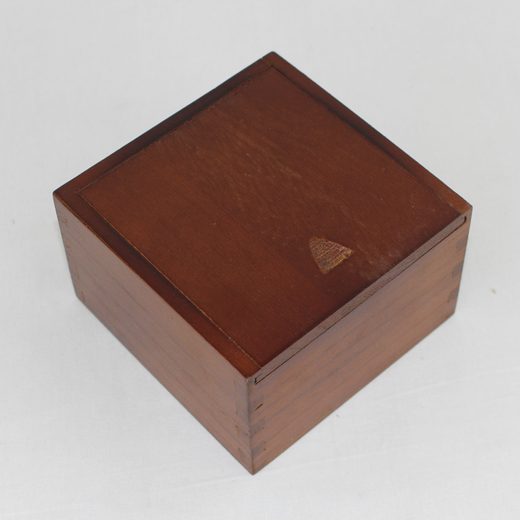 正方形木盒特价榫卯结构