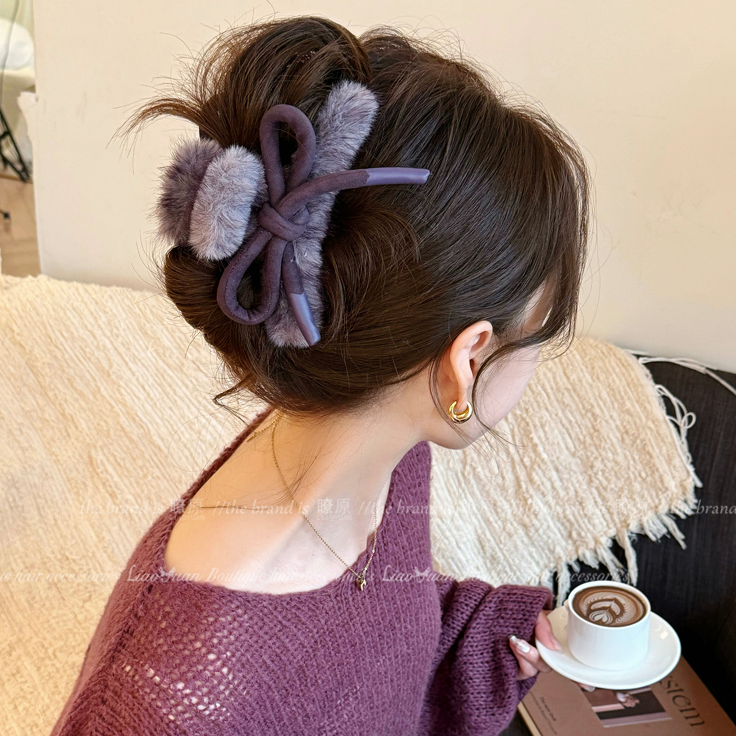 温柔气质獭兔毛蝴蝶结抓夹女秋冬新款百搭发夹后脑勺鲨鱼夹高级感