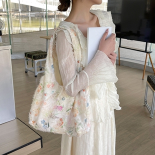 韩系文艺蕾丝彩花单肩包慵懒风大容量帆布背心包女学生上课通勤包