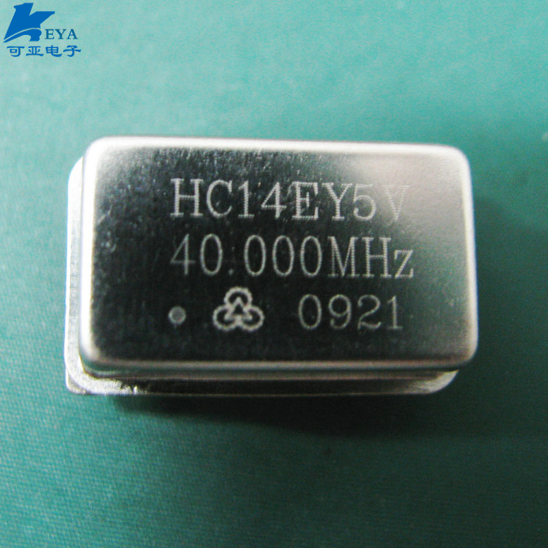 40MHZ直插晶振钟振 HC14EY5V 40.000MHZ长方形4脚直插晶体振荡器