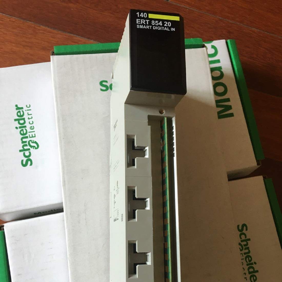 施耐德输入模块140ERT85420
