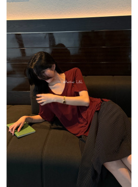AETHERLL V领短袖T恤女夏季宽松显瘦纯色打底衫上衣 W95609