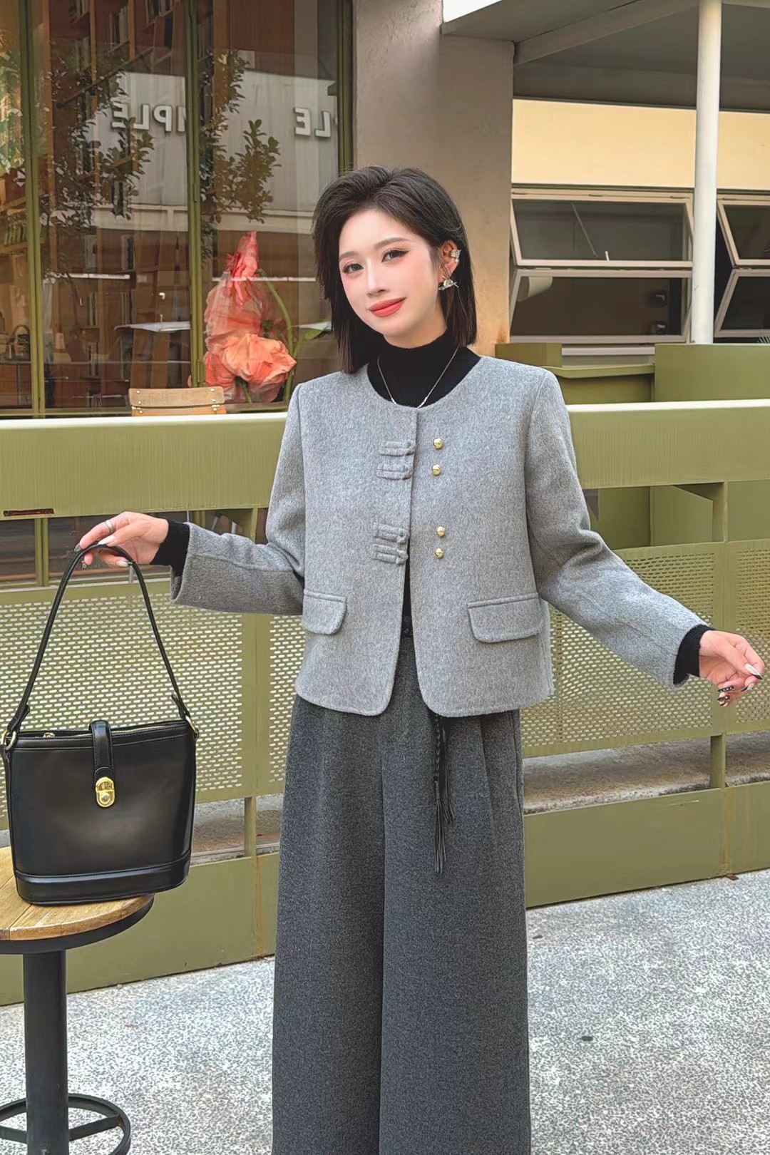 小香风上衣女短款高端羊毛2025新款秋冬小个子圆领小款毛呢外套