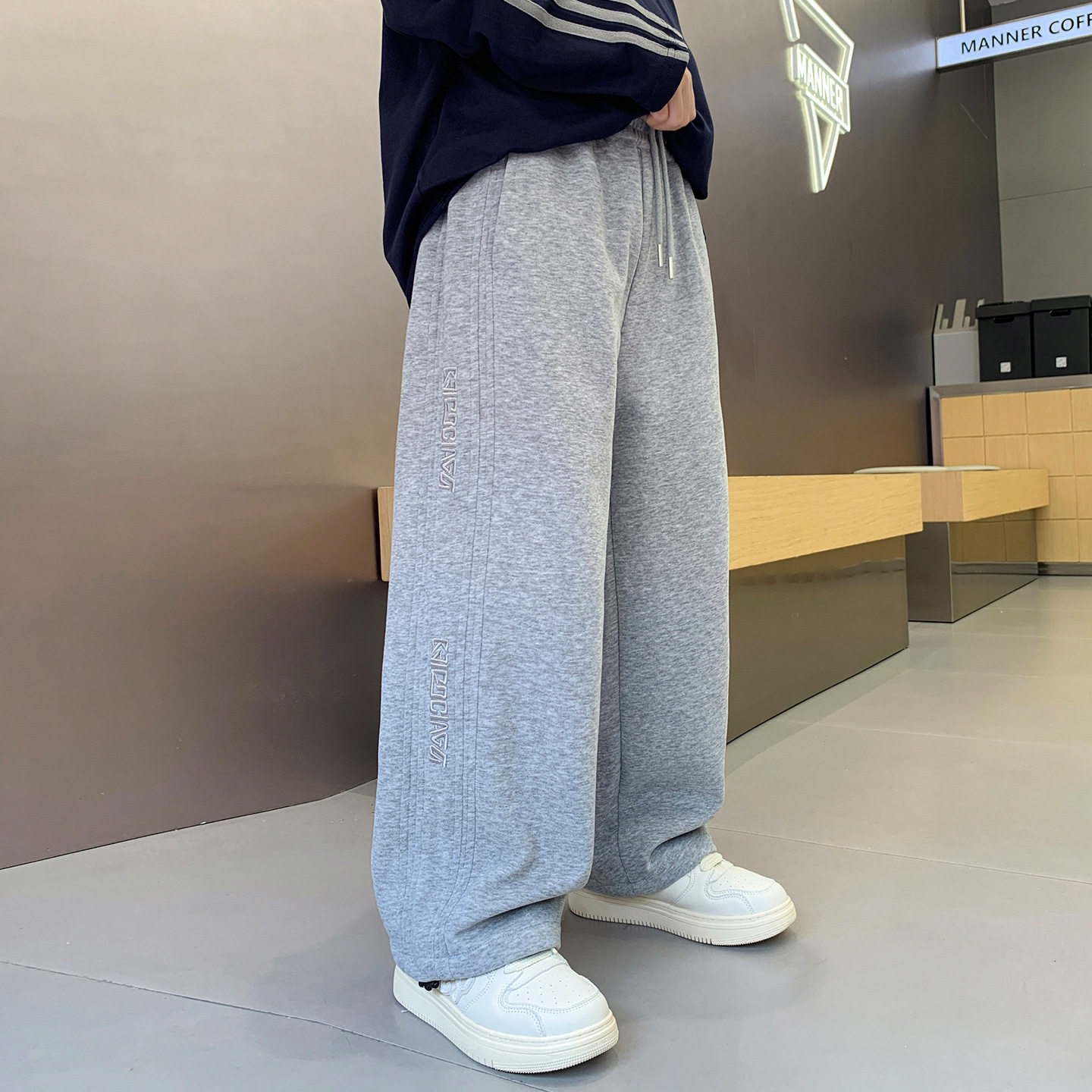 男童秋装裤子秋冬款2025新款大儿童卫裤运动一体加绒加厚冬季长裤