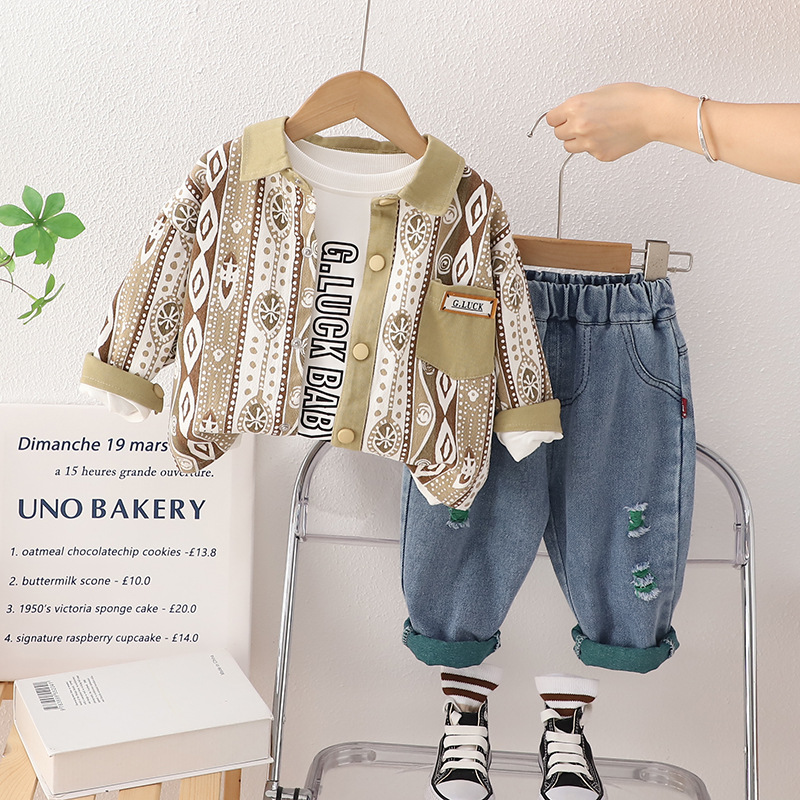 中小童男孩服装百搭牛仔裤套装童装男童秋装休闲服翻领开衫三件套