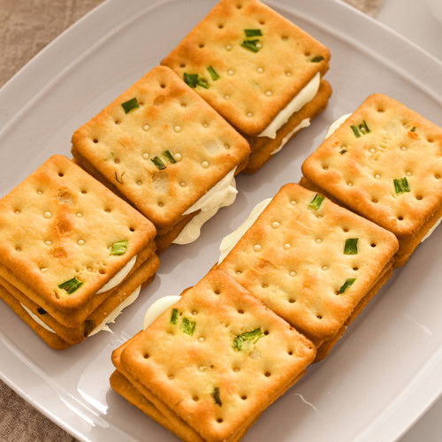 【春节不打烊发顺丰】香葱牛轧糖夹心饼干 牛乳饼干 牛扎台湾古早