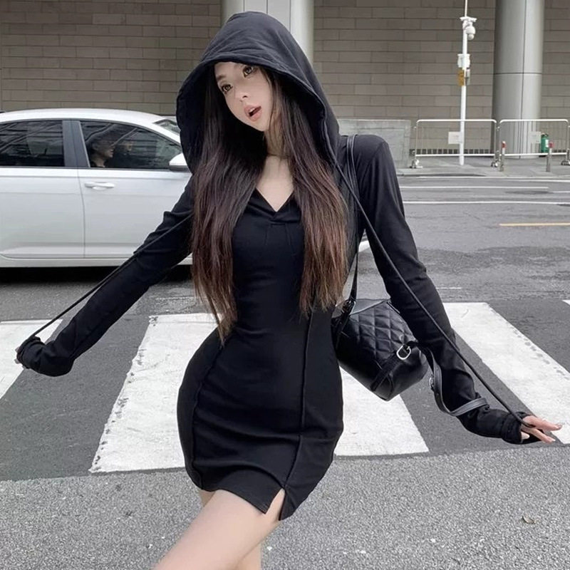 纯欲风辣妹紧身连帽包臀裙女秋季独特别致小个子收腰甜美连衣裙子