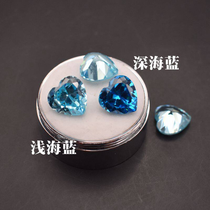 海蓝宝石裸石爱心形戒面主石心形钻浅蓝色戒指耳钉未镶嵌锆石DIY