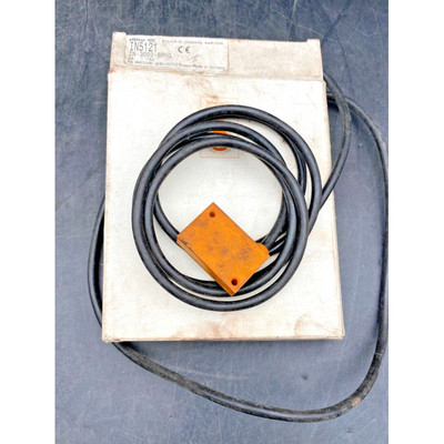 IFM IN5121 IN-3002-BPKG INDUCTIVE PROXIMITY SWITCHES