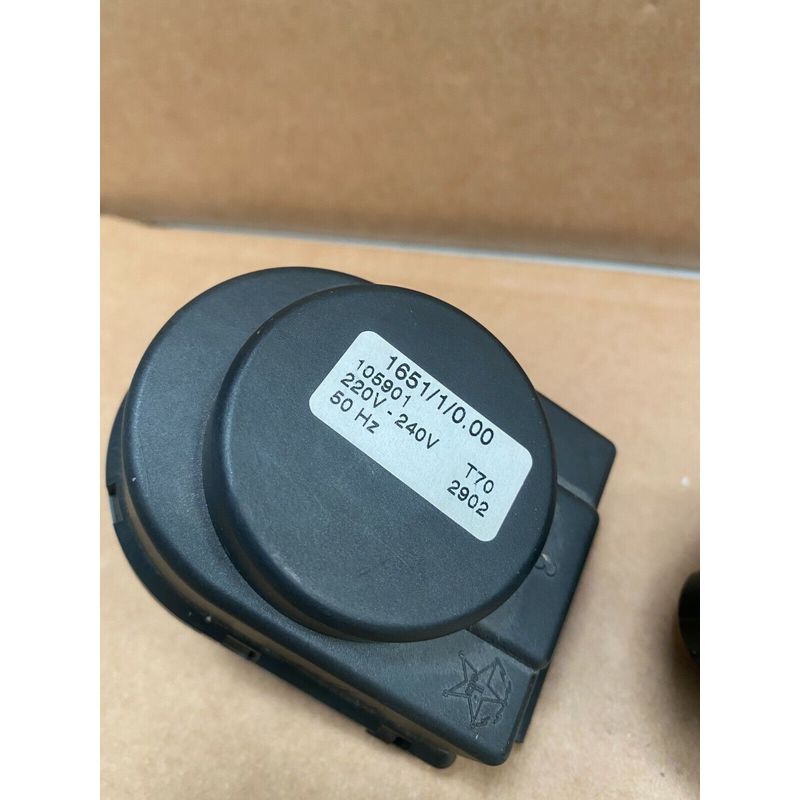 1pc x Moteur vanne 3 voies Saunier Duval 105901