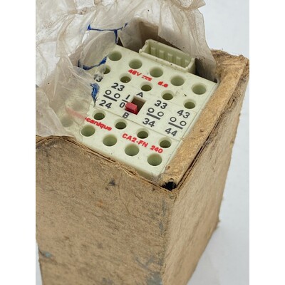 TELEMECANIQUE CA2-FN 240 48 V Relay