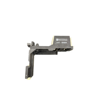 TELEMECANIQUE LA7 D1064 023040 BORNIER x3pc