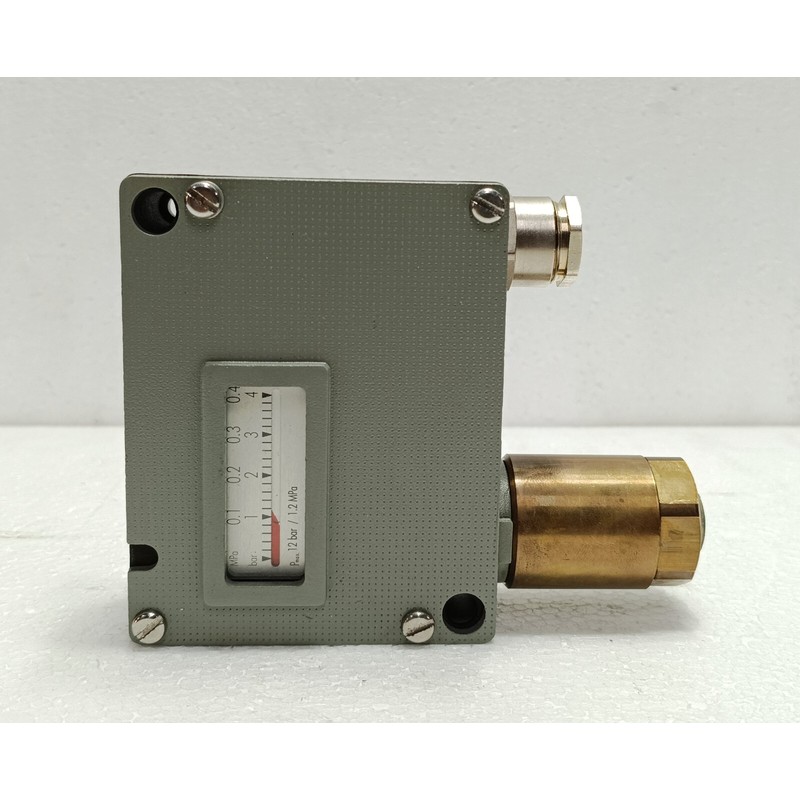 Trafag 900.2376.903 Pressure Switch 0–4 Bar / 0.4MPa Pmax 1