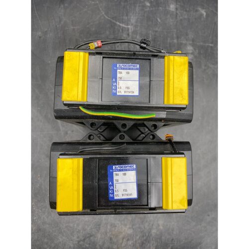 LOT DE 2 SOCOMEC TBA100 750/5 CLASSE 0.5 5VA 192T8075 + TBA1