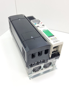 NIDEC CONTROL TECHNIQUES UNIDRIVE M700 / M700-074 01000 A /