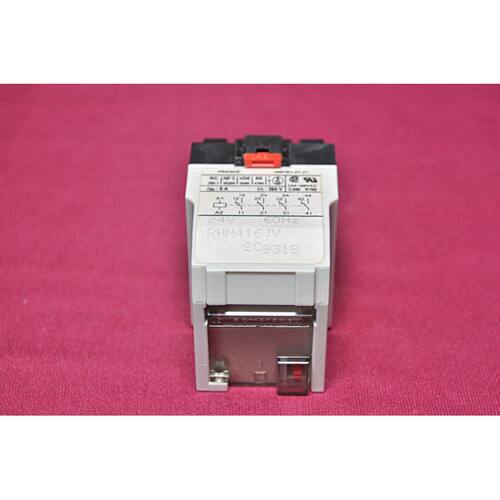 Telemecanique RHN416JV Relay 205A/240VAC