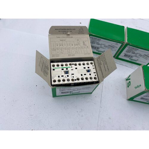 1pc x SCHNEIDER ELECTRIC LP2 K0610FD TESYS 049711 REVERSING