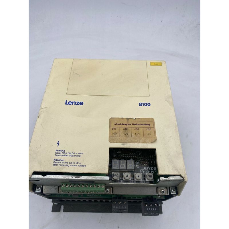 LENZE - 33.8106-E / Variateur de fréquence - 实物图