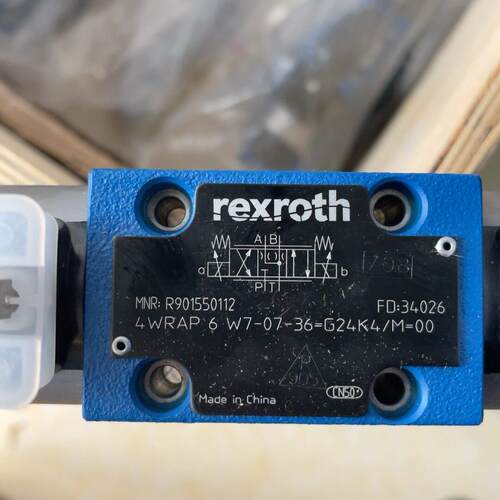 R901550112 4WRAP6 W7-07-36=G24K4/M=00 液压换向阀议价维修