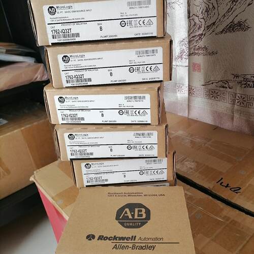 1762-IQ32T PLC工控输入模块 32点24VDC自动化模块议价维修
