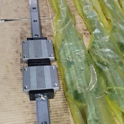 LSA35A-2C1-1400L-H 直线导轨 工业自动化传动配件议价维修
