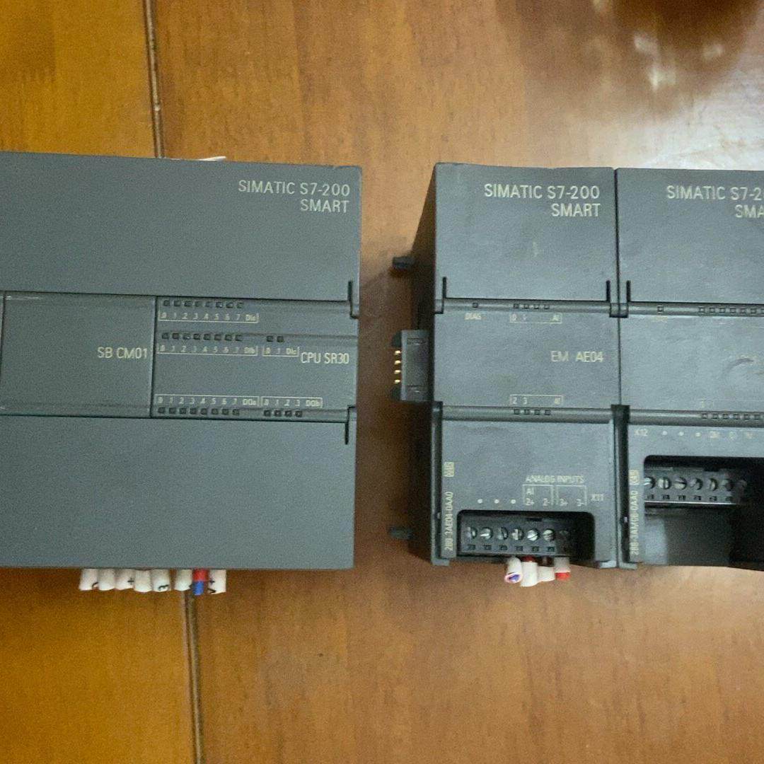 CPU SR30 SB CM01 EM AE04 AM06 PLC工业控制扩展模块议价维修图片