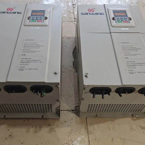 SG30L-4T30T-1B SANGANG变频器 工业工控调速设备议价维修