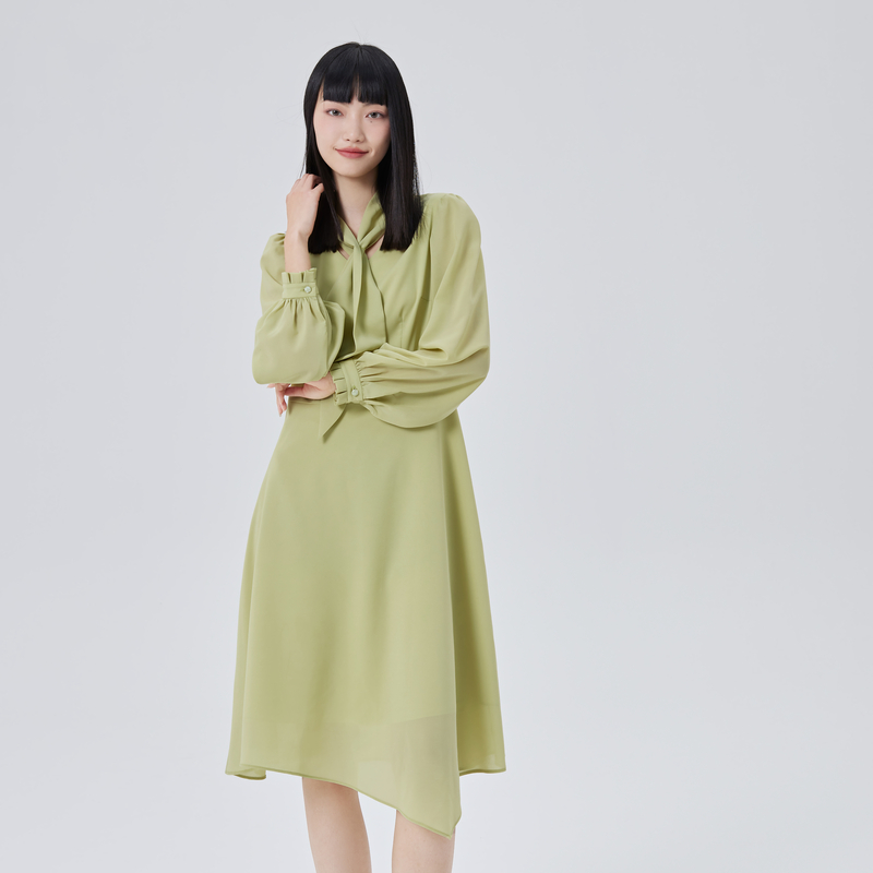 艾莱依长袖飘带连衣裙