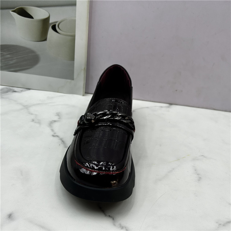 2025新款真皮女鞋牛皮圆头低跟鞋浅口舒适妈妈鞋单鞋一脚蹬女单鞋