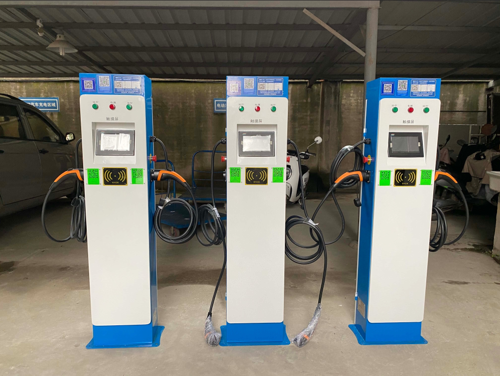 新能源电动汽车家用220v后台充电桩通用交流户外立柱式