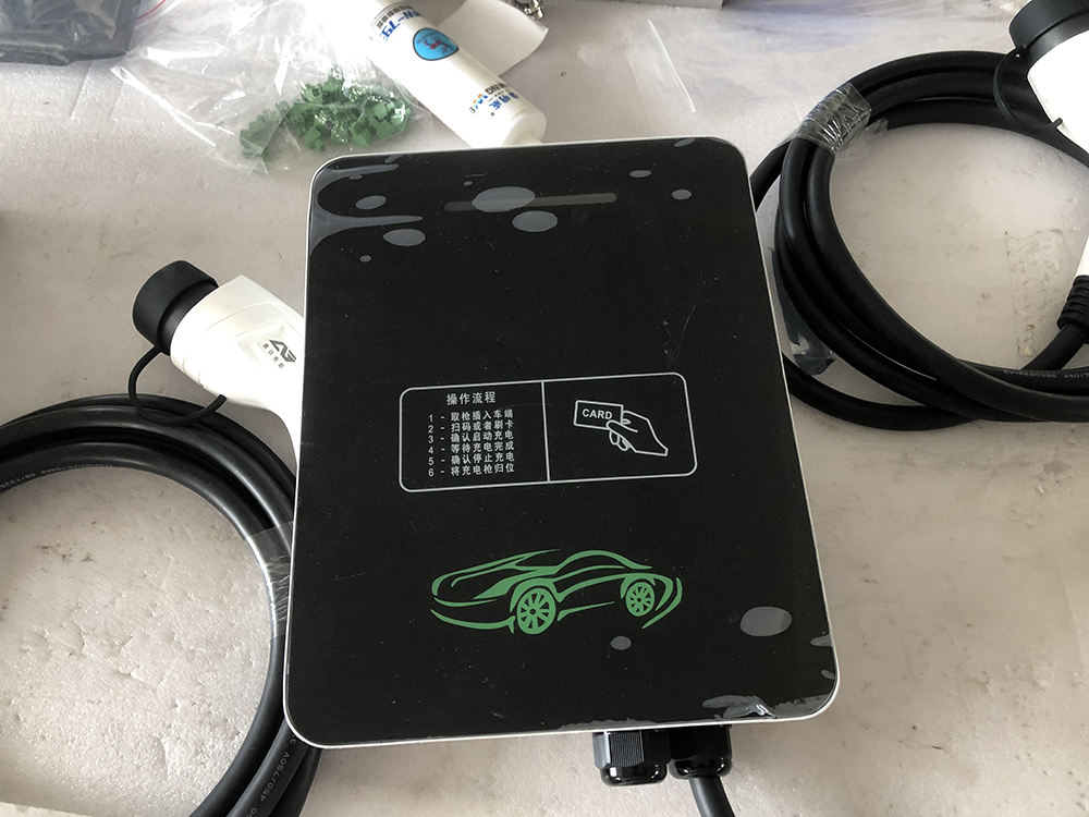 新国标电动汽车落地式交流智能充电桩家用小区支付宝扫码刷卡计费