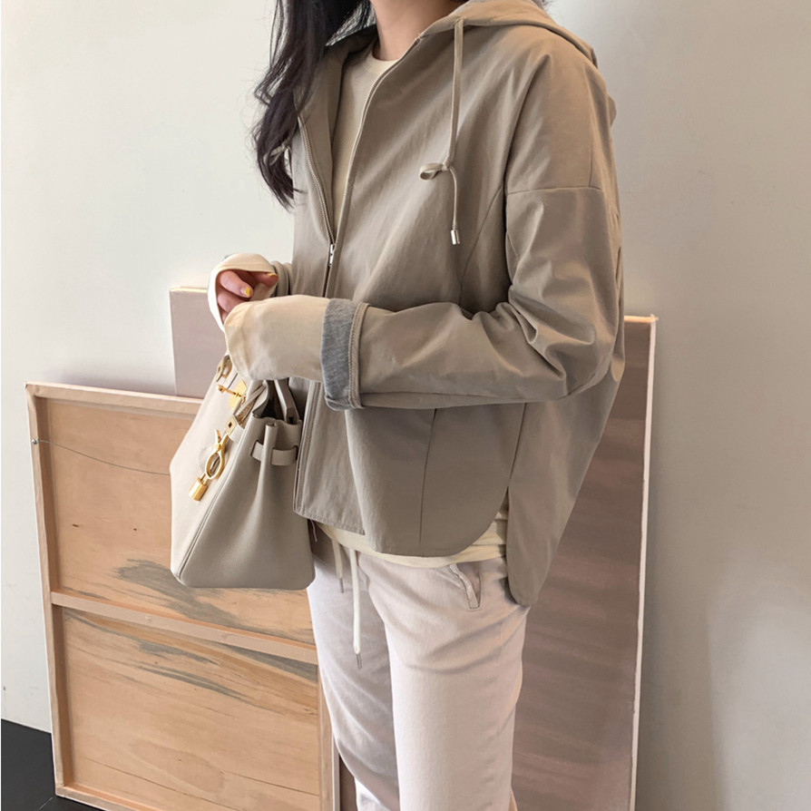 F24韩国女装2026新品简约戴帽设计感秋冬女外套风衣短外套纯棉