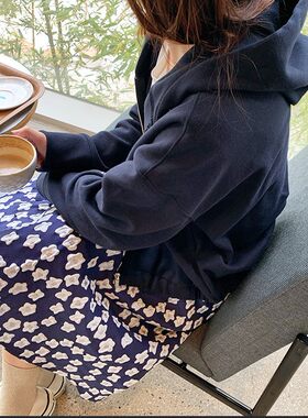 适中宽松双面棉休闲短款卫衣显瘦