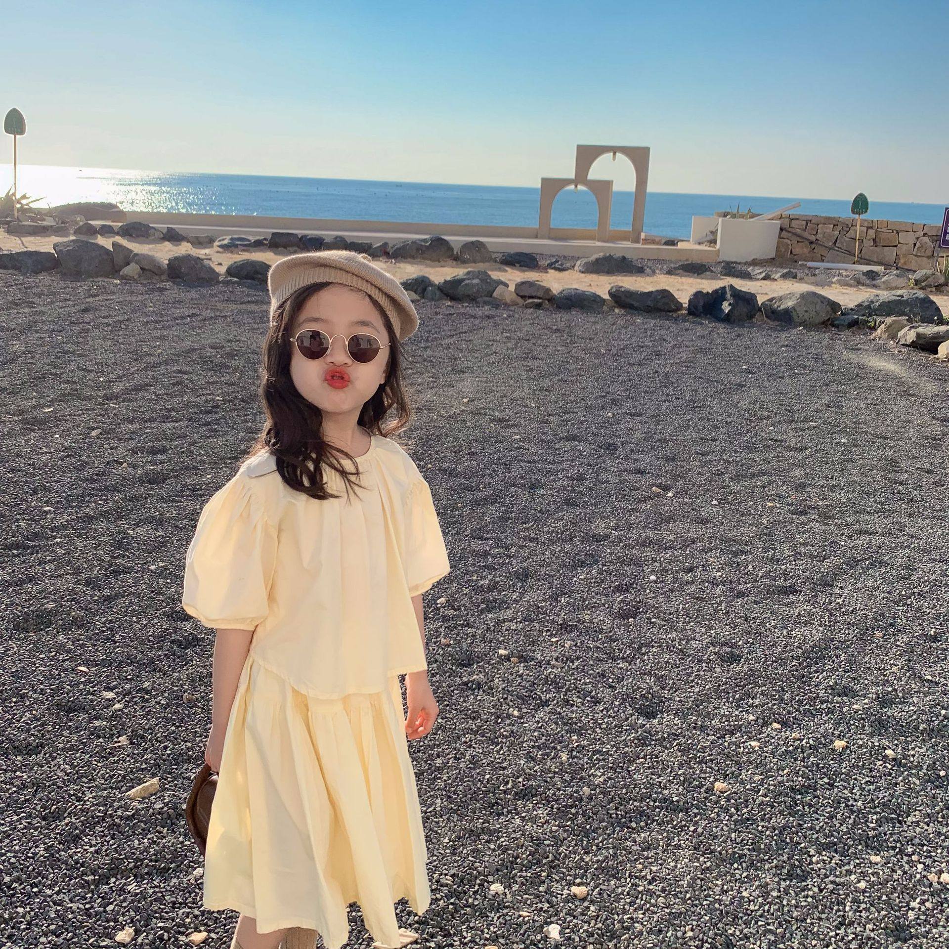 2022夏装新款女童奶黄色舒适套装宝宝可爱半裙短裤两件套