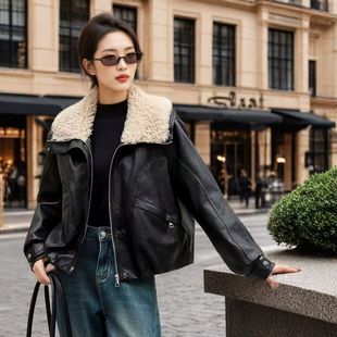 冬季新款皮衣外套女士大毛领羊羔绒短款加绒保暖显瘦咖啡色皮夹克