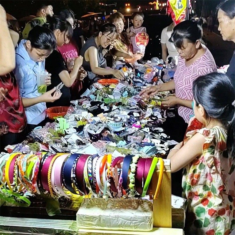 厂家直销地摊夜市一元发饰一元模式头饰发箍发夹头绳皮筋抓夹混款