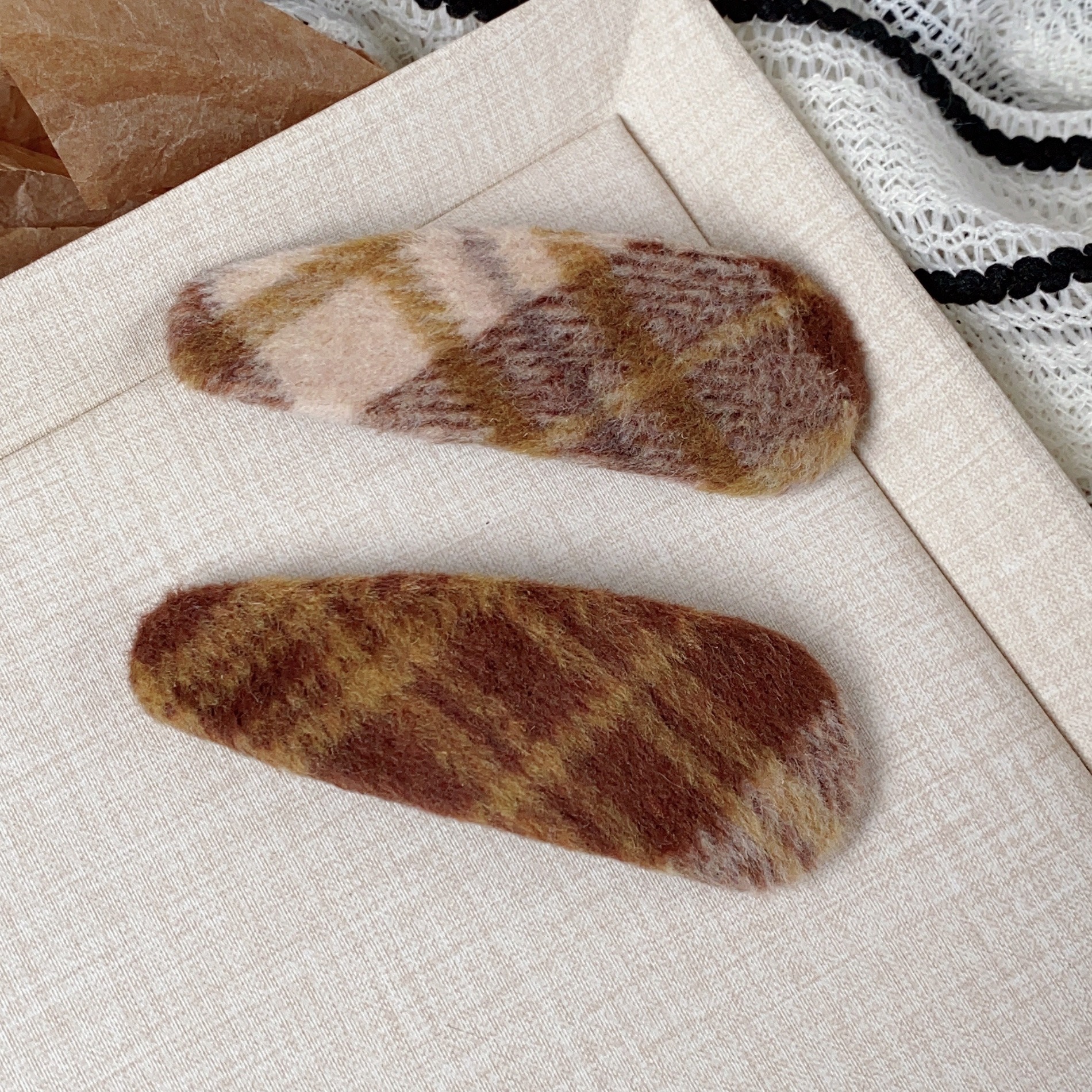 韩国复古格纹毛呢简约BB夹发夹女