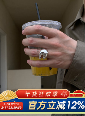 嘻哈风线条缠绕金属戒指