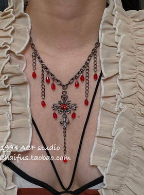 辣妹风荆棘十字架血红水晶项链