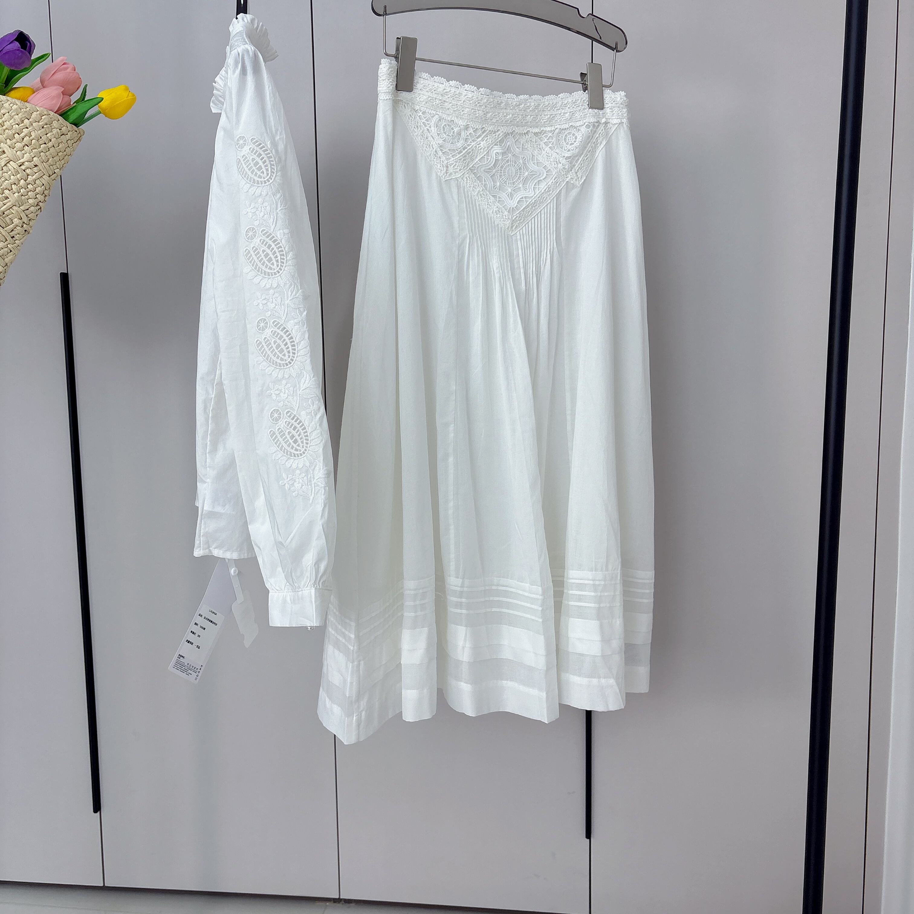 法式小众25早秋纯色仙女伞裙蕾丝花边拼接风琴褶皱半身裙中长裙