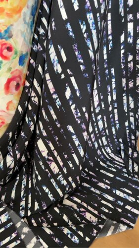 40姆米重皱桑蚕丝114门副180块钱一米特价竖条纹