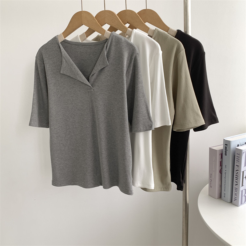 欧货V领门襟中袖T恤女垂坠感别致修身高级感纯色独特翻领上衣女